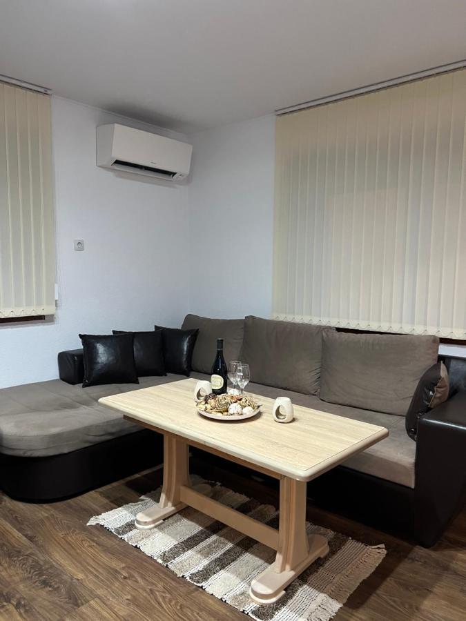 Guest House Tanevi Devin Bagian luar foto